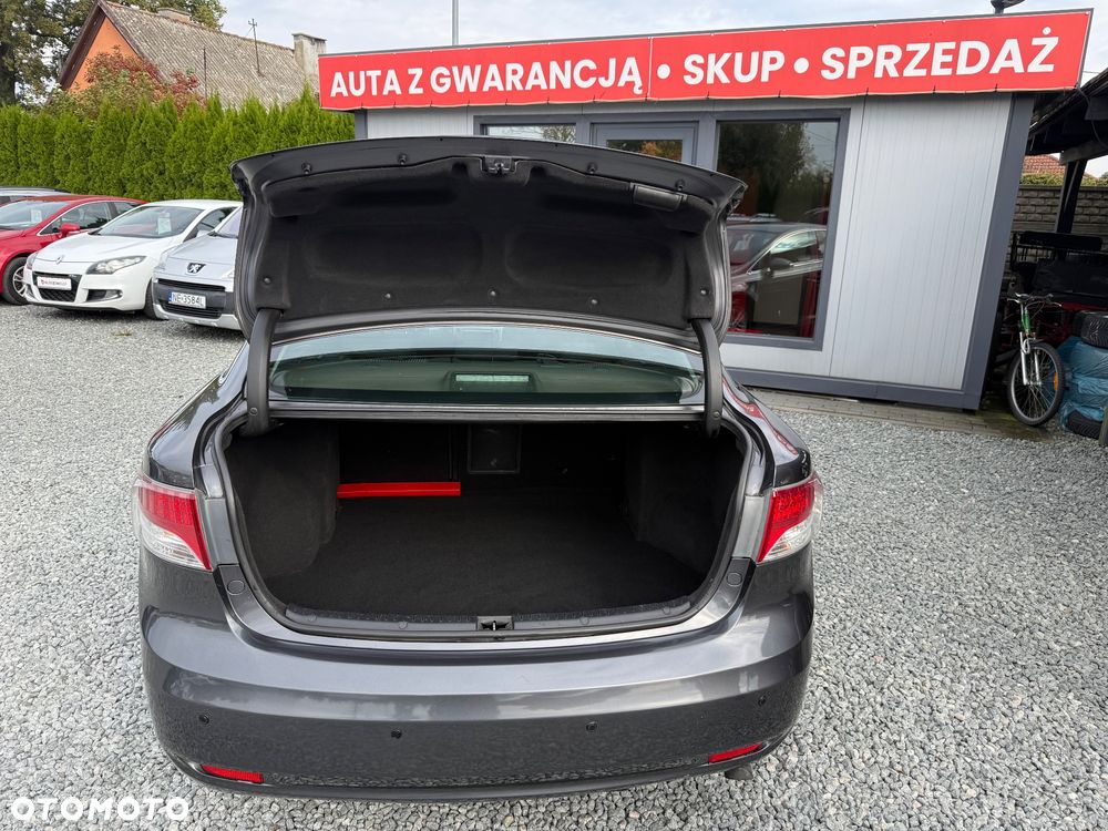 Toyota Avensis - 7