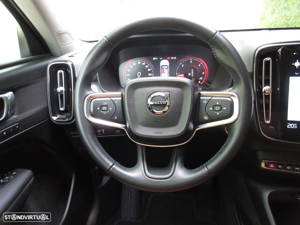 Volvo XC 40 2.0 D3 Momentum Plus Geartronic - 49