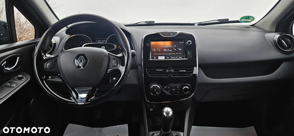 Renault Clio 1.2 16V 75 Expression - 9
