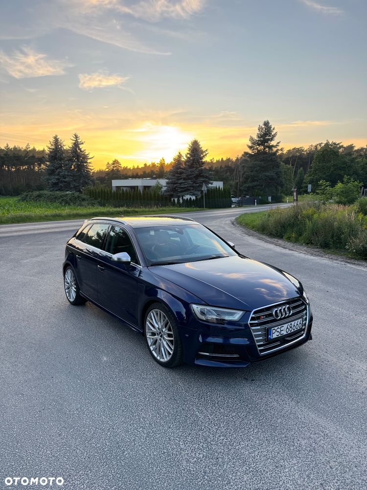 Audi S3 - 1