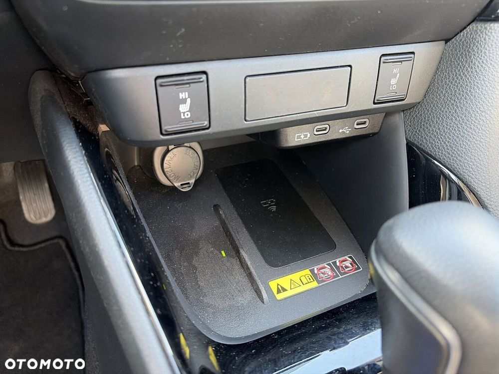 Toyota Yaris Hybrid 1.5 Style - 24