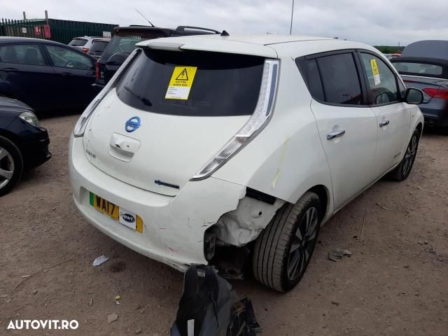 Dezmembrez Nissan Leaf 1 Hatchback - 3