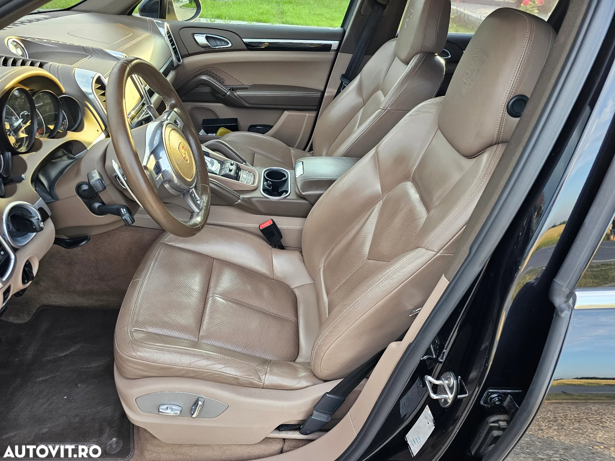 Porsche Cayenne - 5