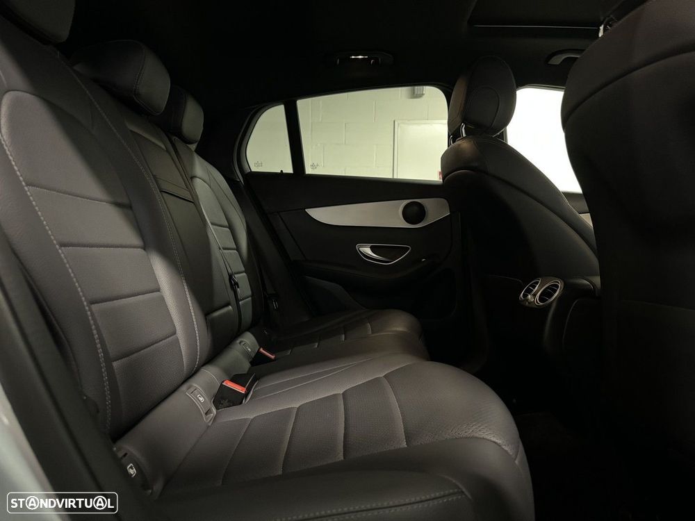 Mercedes-Benz GLC 300 de Coupé 4Matic - 48