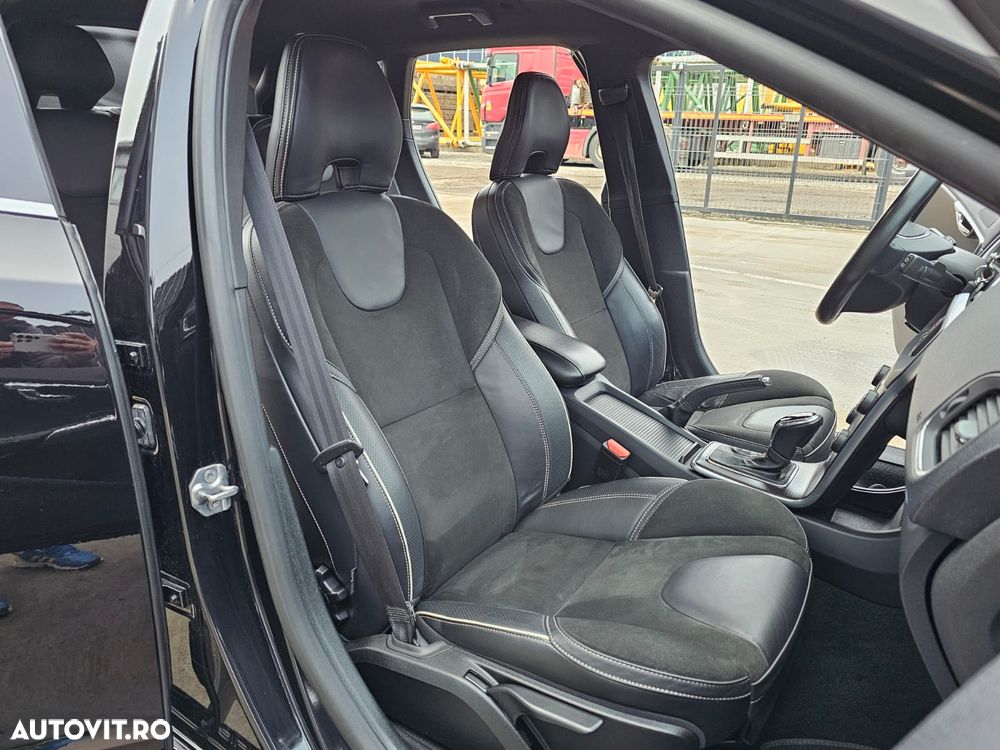 VOLVO V40 2019 — imagine 12
