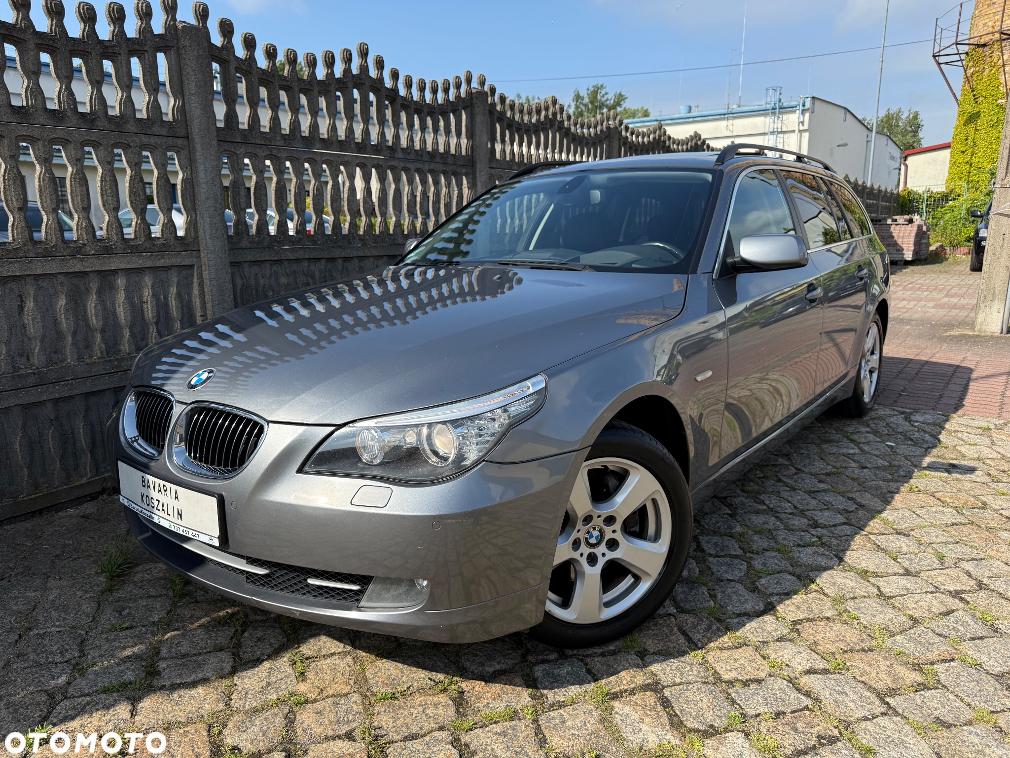 BMW Seria 5 530d xDrive Touring - 4