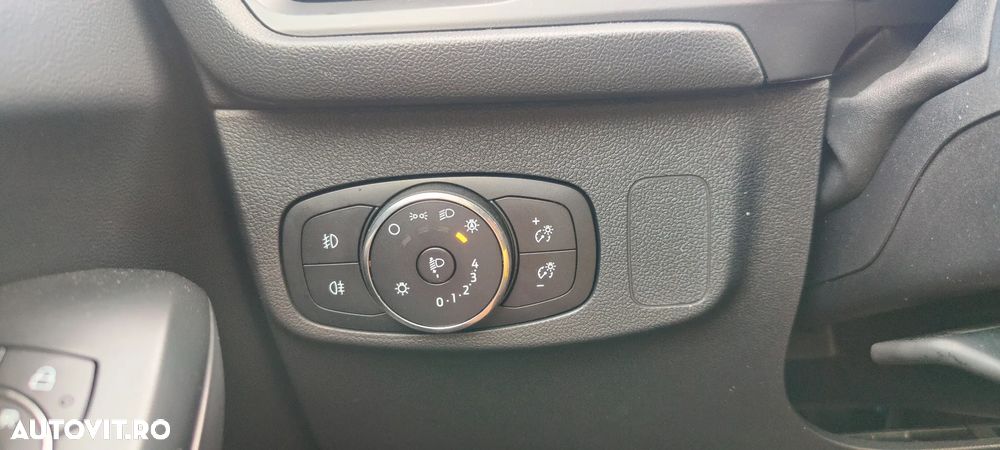 Ford Focus 1.0 EcoBoost MHEV Titanium X - 13