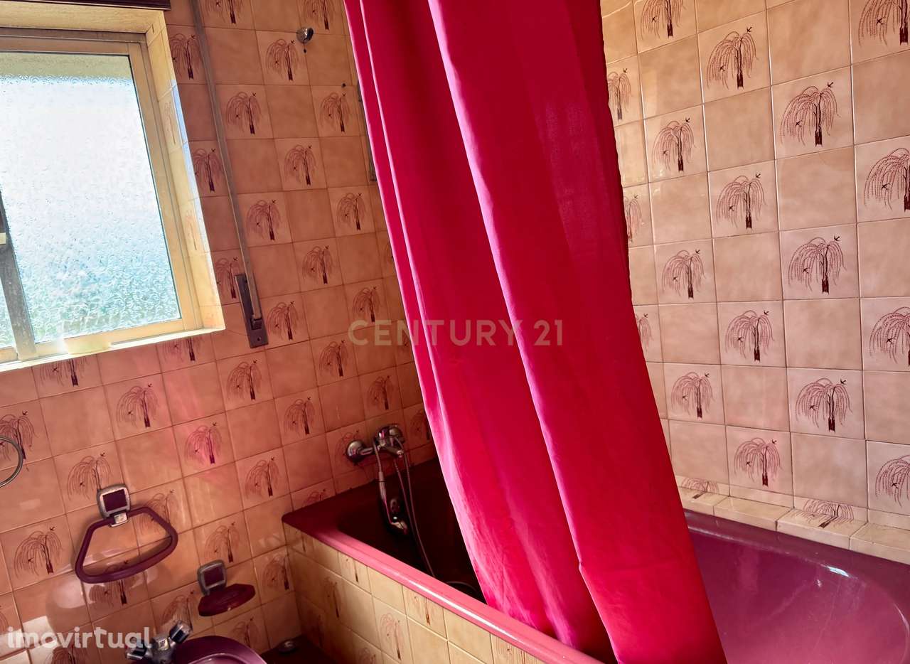 Moradia Familiar com Jardim em Cacia, Aveiro — Espaço, Luz e Qualidade - Grande imagem: 3/12