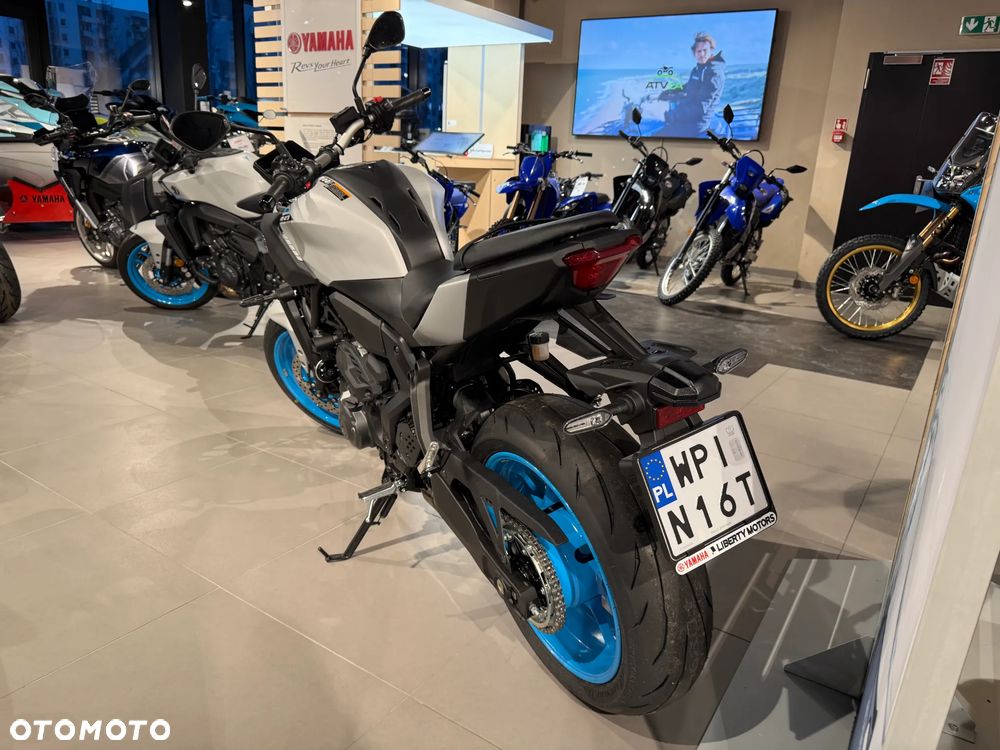 Yamaha MT - 20