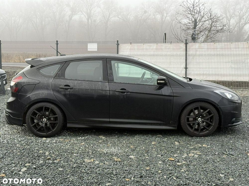 Ford Focus 2.0 EcoBoost ST - 10