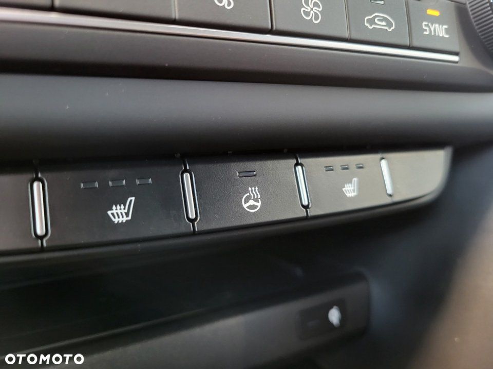 Kia XCeed - 16