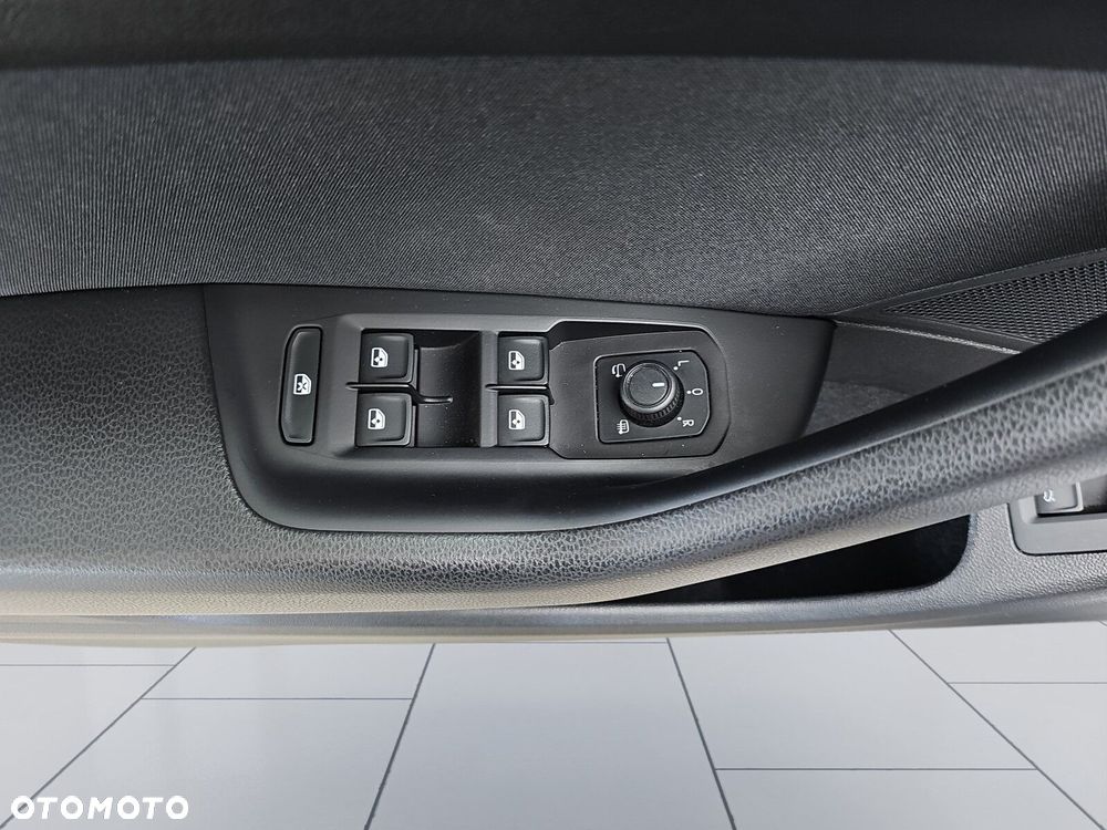 Volkswagen Passat 2.0 TDI EVO Business DSG - 13