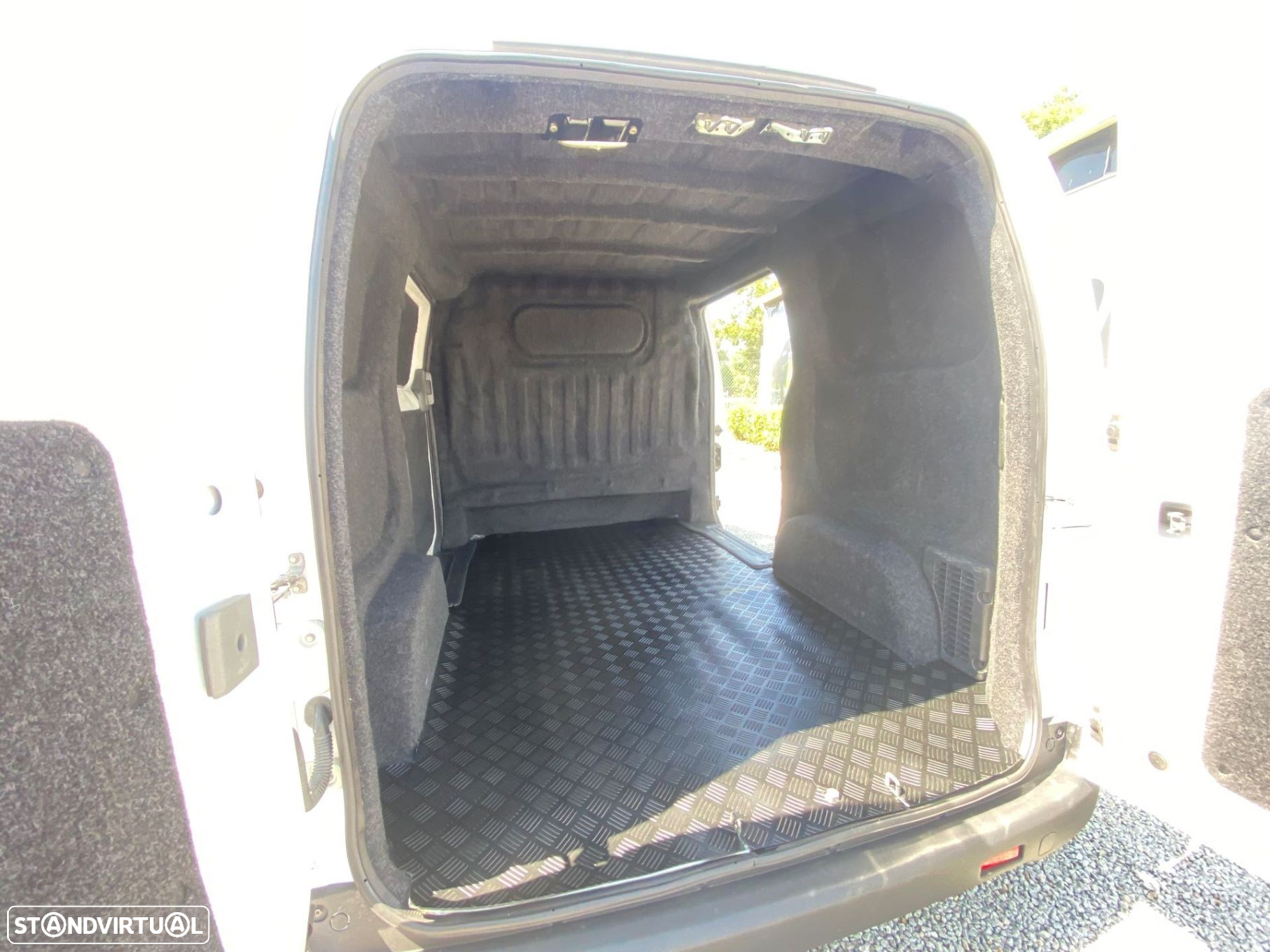 Nissan E-NV200 5p Professional - 13