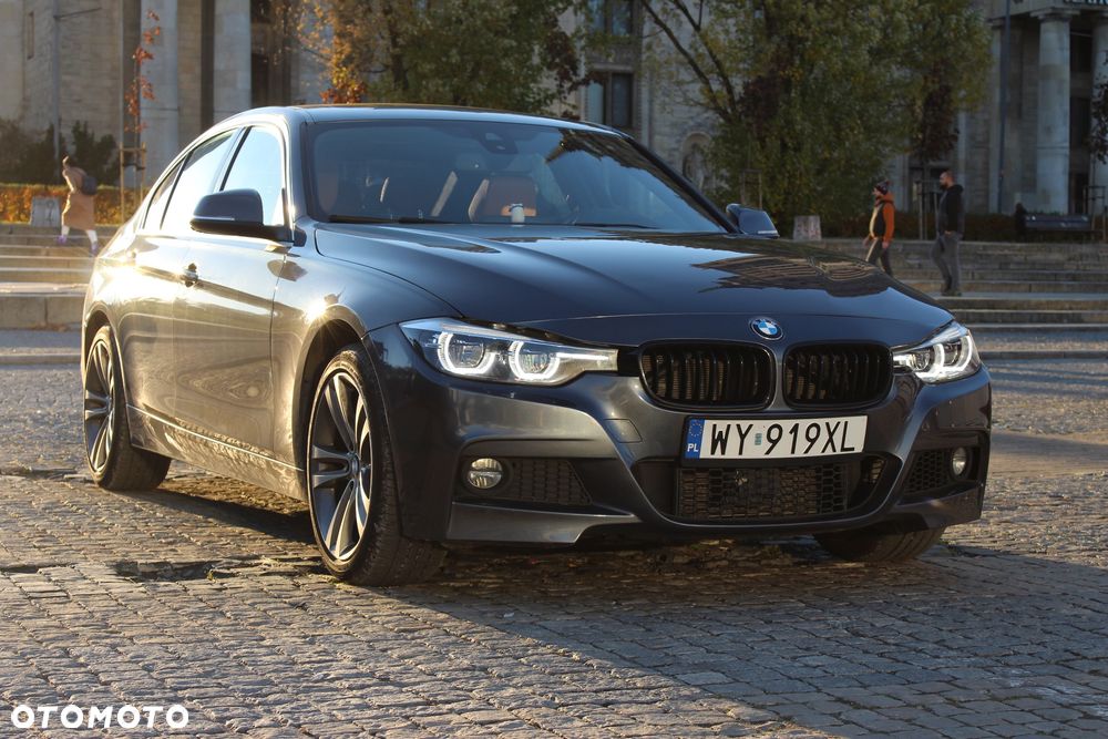 BMW Seria 3 330i xDrive Edition Luxury Line Purity - 3