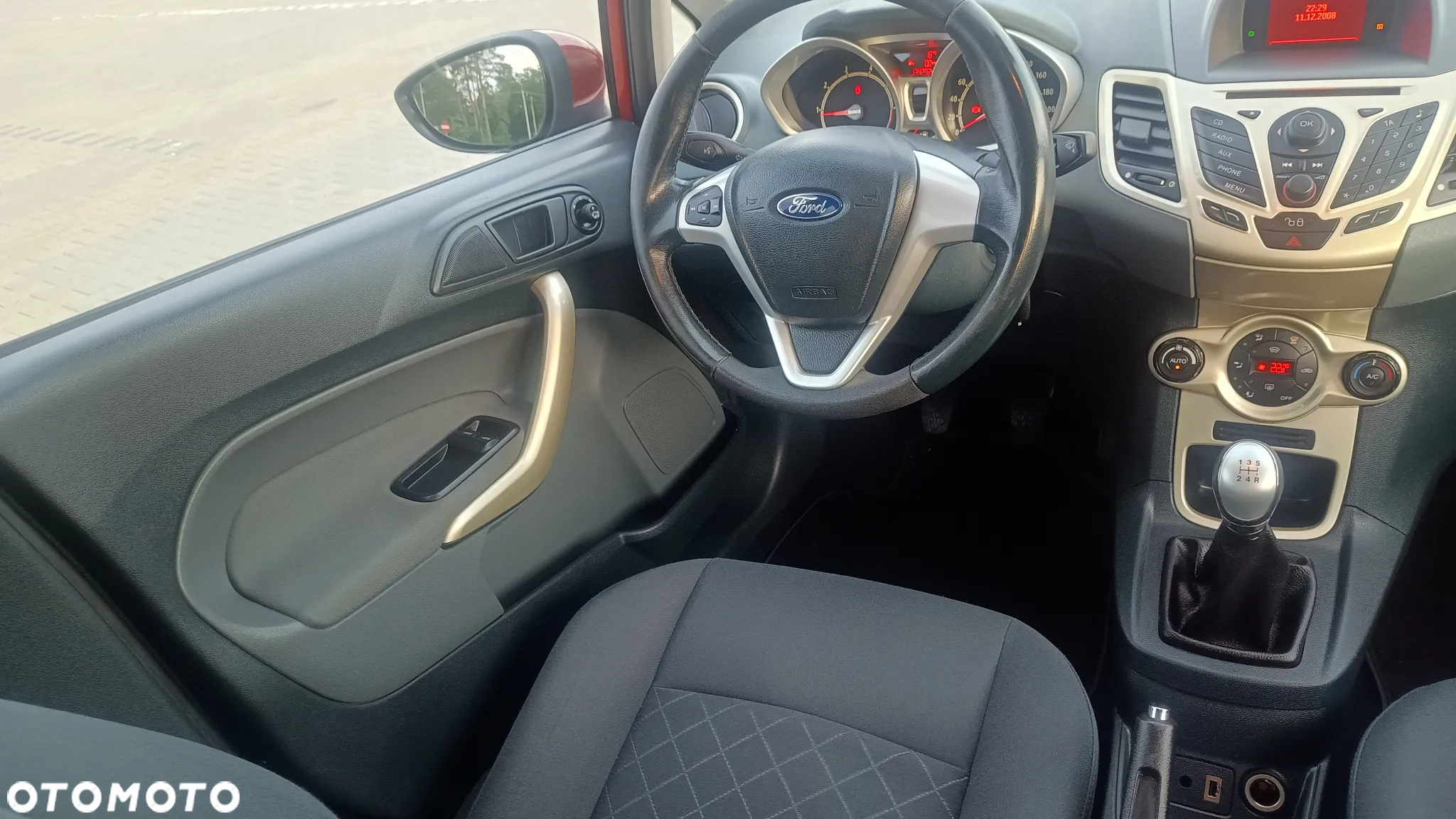 Ford Fiesta 1.4 Ghia EU5 - 21