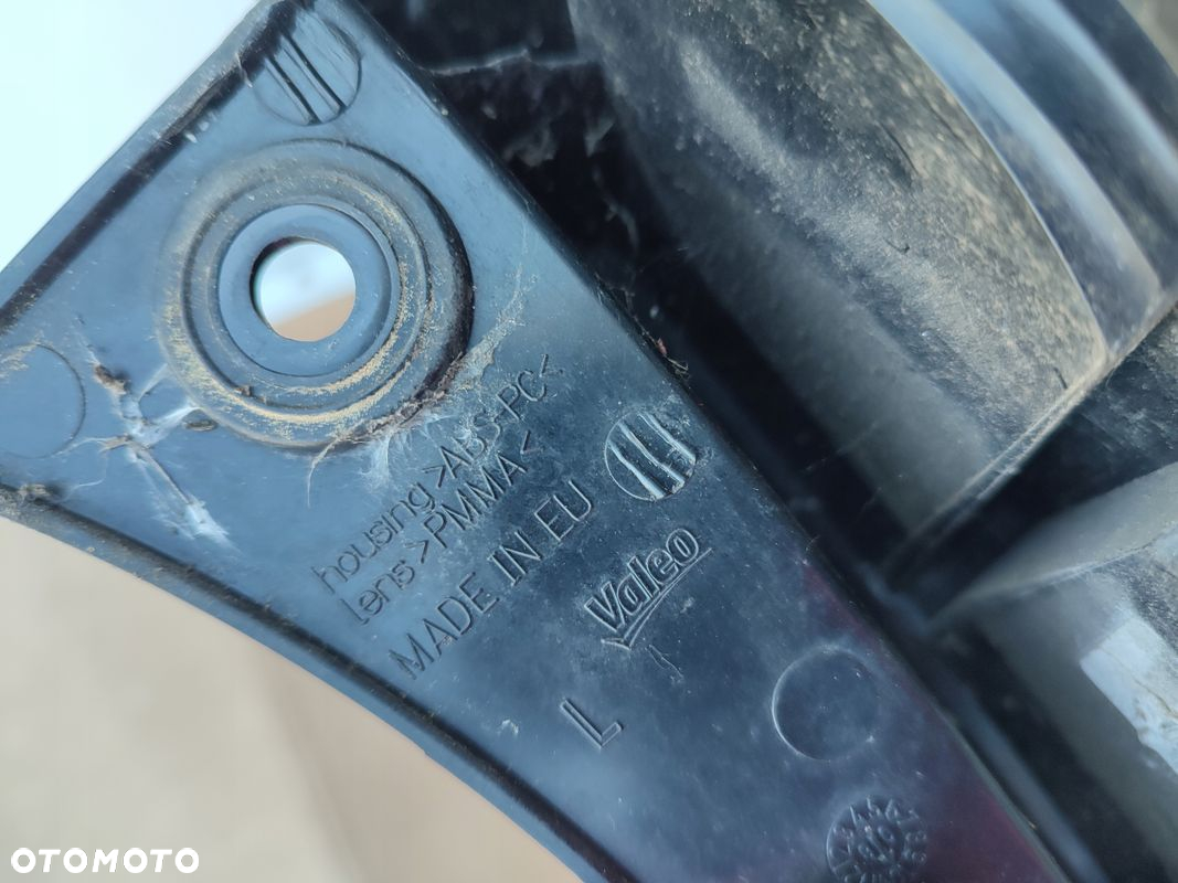 Lampa lewy tył w błotnik NISSAN QASHQAI I J10 06-10 EUROPA - 5