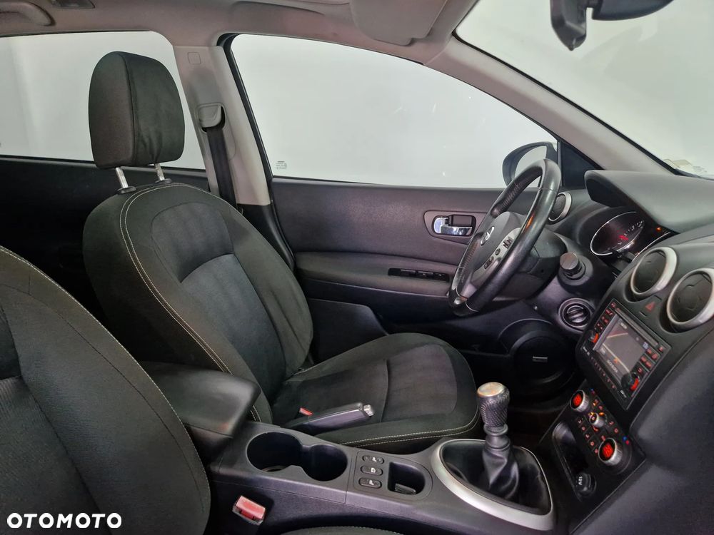 Nissan Qashqai+2 - 16