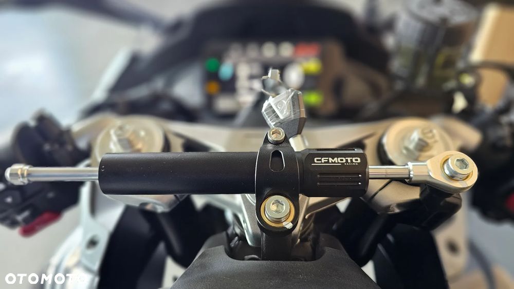 CFMoto 675SR - 6