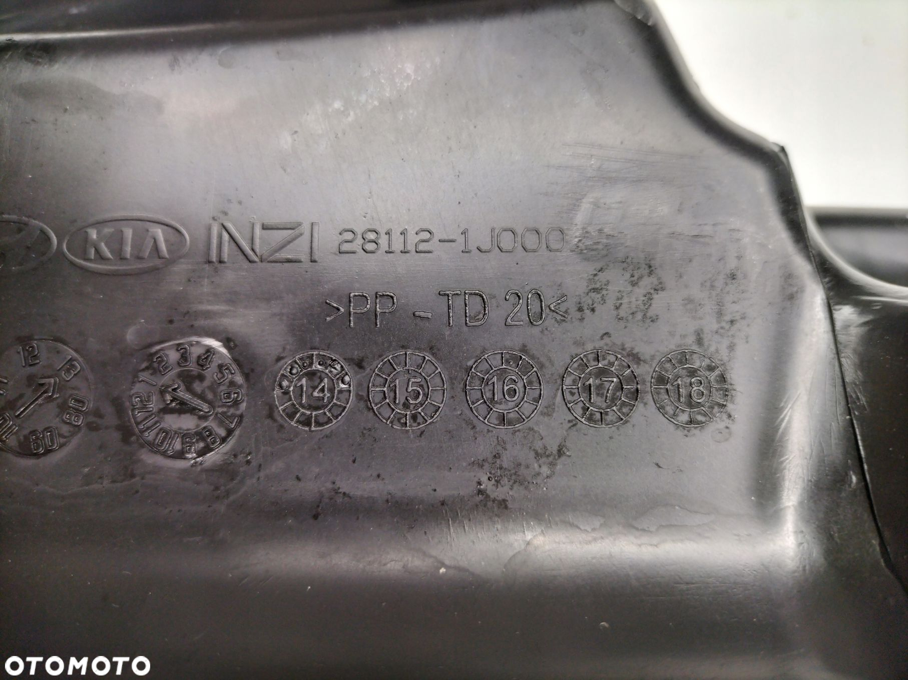 HYUNDAI i20 OBUDOWA FILTRA POWIETRZA 28112-1J000 - 2