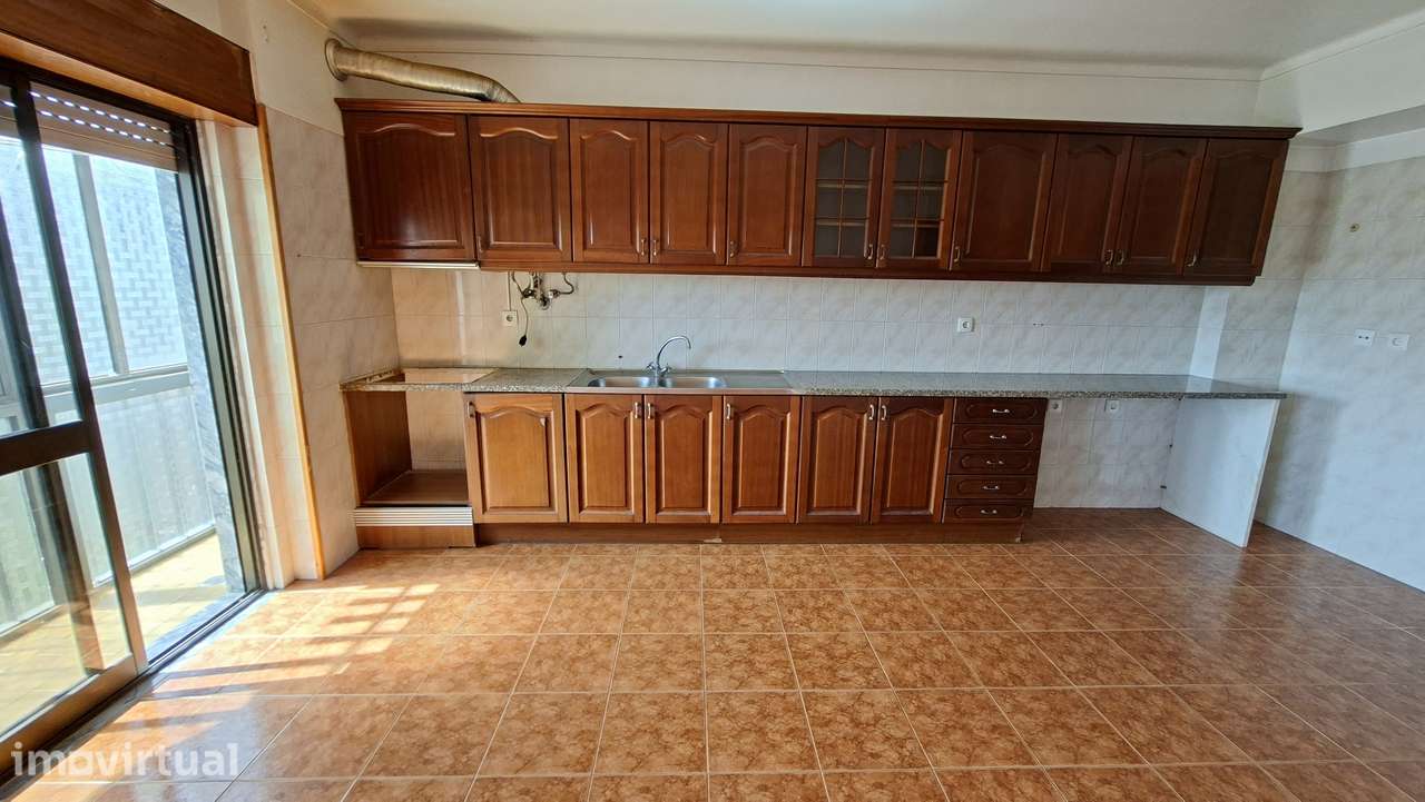 Apartamento T3 , 2 WC com 102m² perto shopping em Setúbal - Grande imagem: 5/15