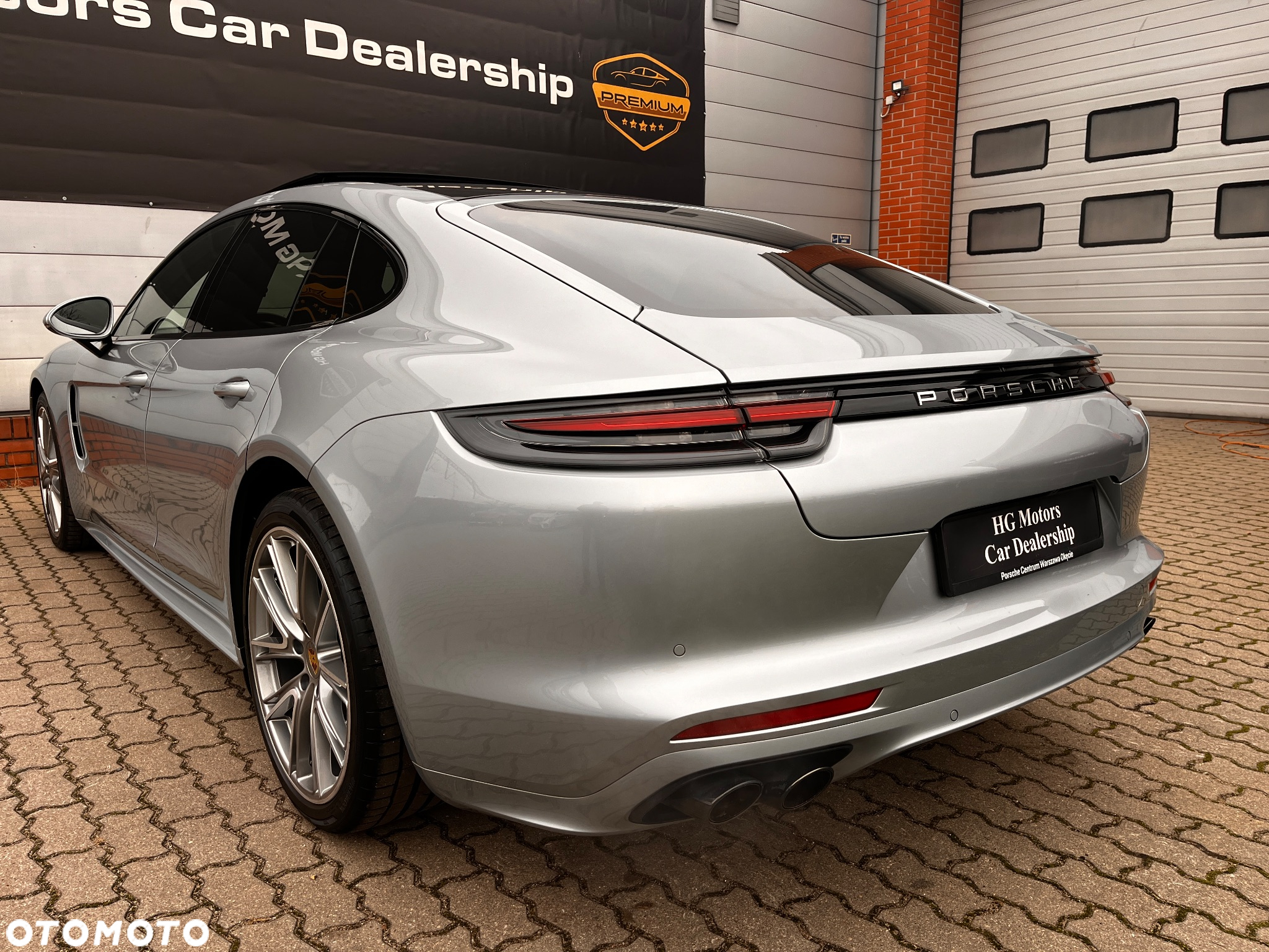 Porsche Panamera 4 - 9