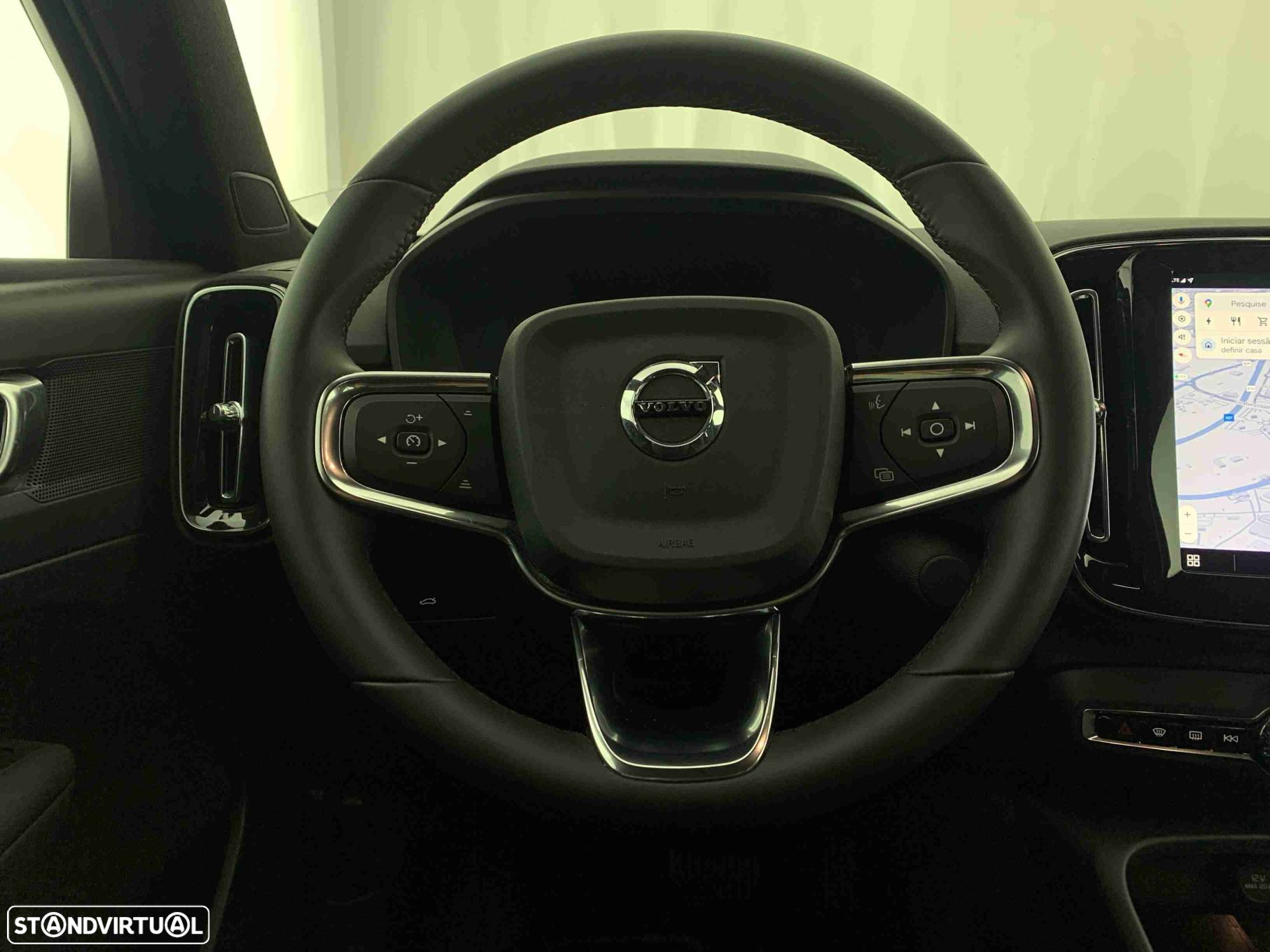 Volvo EX40 82 kWh Single Motor Extended Range Plus - 12