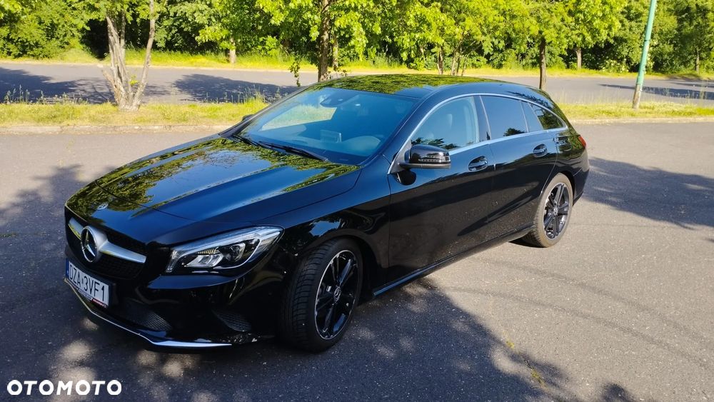 Mercedes-Benz CLA 180 7G-DCT - 2