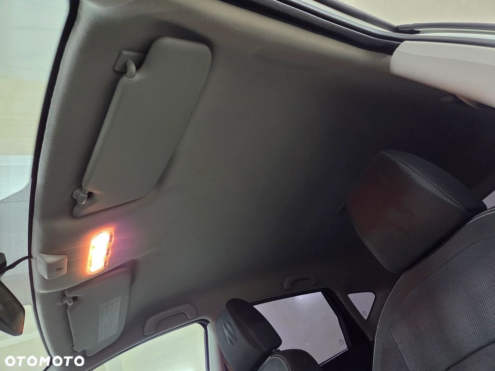 Nissan Qashqai 1.5 dCi DPF acenta - 24