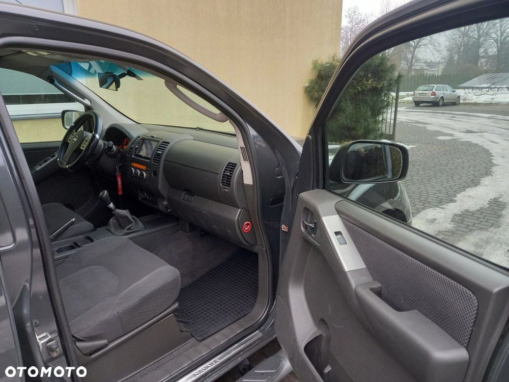 Nissan Navara - 25