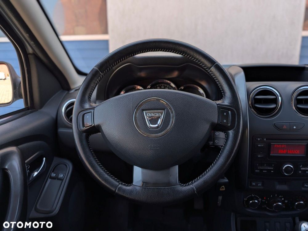 Dacia Duster 1.6 SCe Laureate S&S - 16