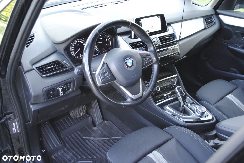 BMW Seria 2 218d Sport-Aut M Sport - 11