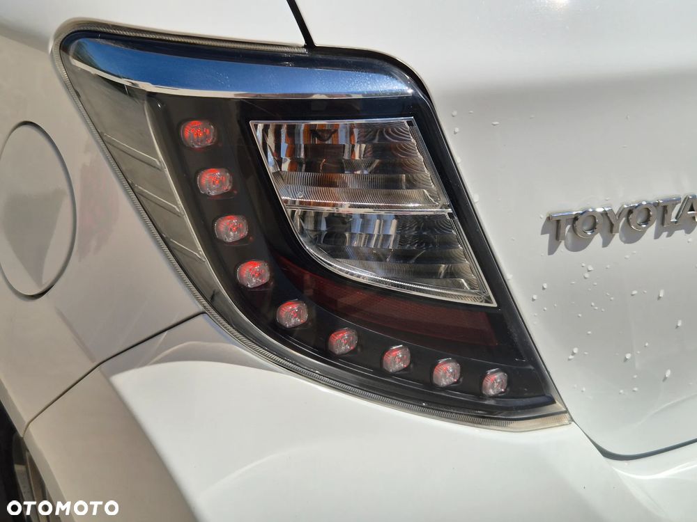 Toyota Yaris 1.33 VVT-i Style - 17