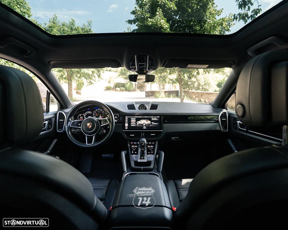 Porsche Cayenne Coupé E-Hybrid - 40
