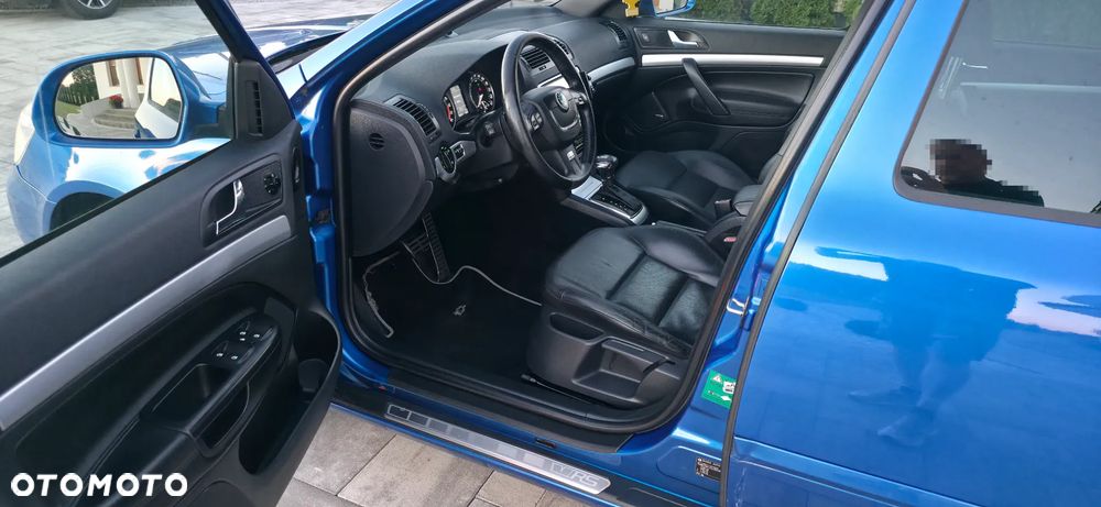 Skoda Octavia 2.0 TDI DPF DSG RS - 8