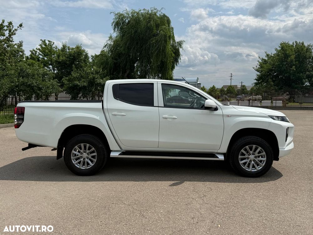 Mitsubishi L200 Double Cab 2.2 DI-D M/T Instyle - 4
