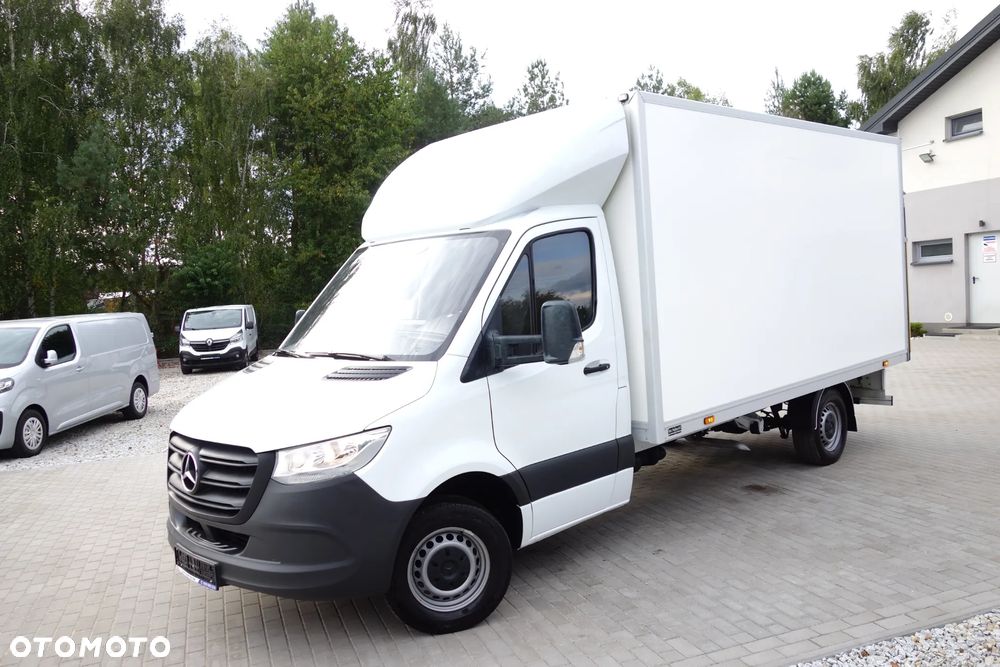 Mercedes-Benz Sprinter 3.0 Bluetec Automat 319  Kontener + Winda 750 kg. - 17