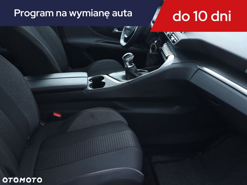 Peugeot 3008 - 11