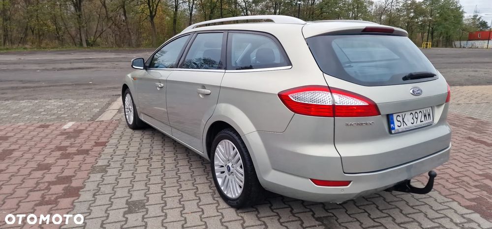 Ford Mondeo 2.0 FF Titanium - 25