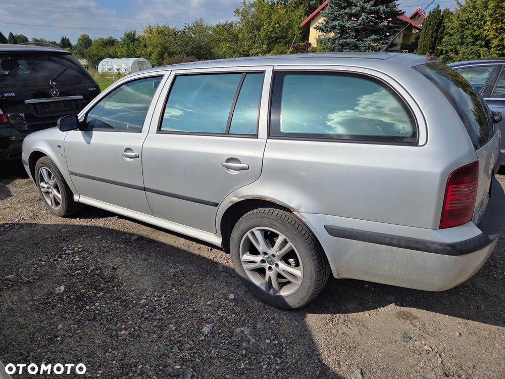 Skoda Octavia - 3