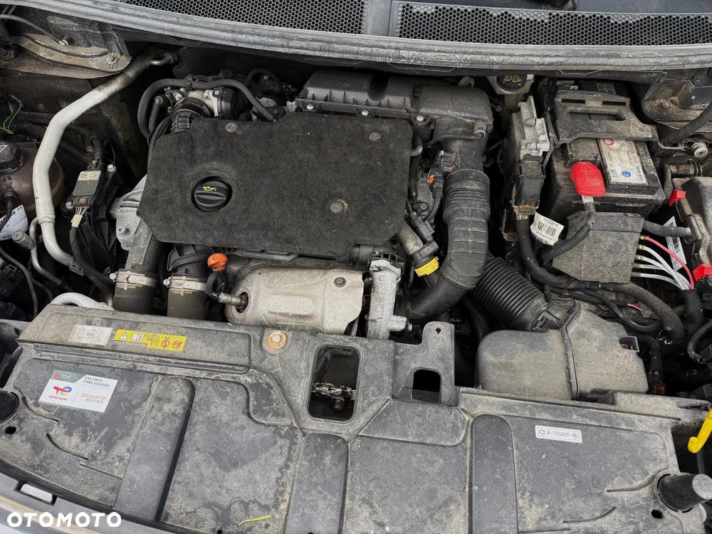 Peugeot 3008 BlueHDi 130 Stop & Start EAT8 Allure Business-Paket - 17