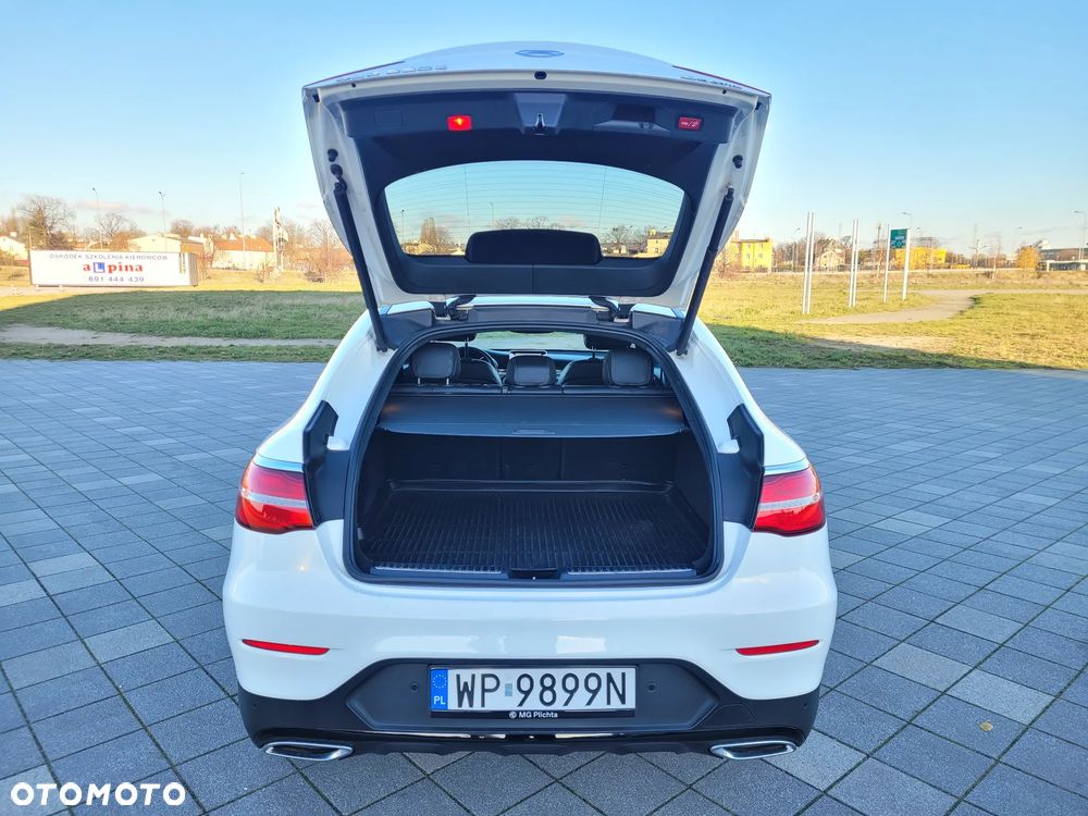 Mercedes-Benz GLC - 9