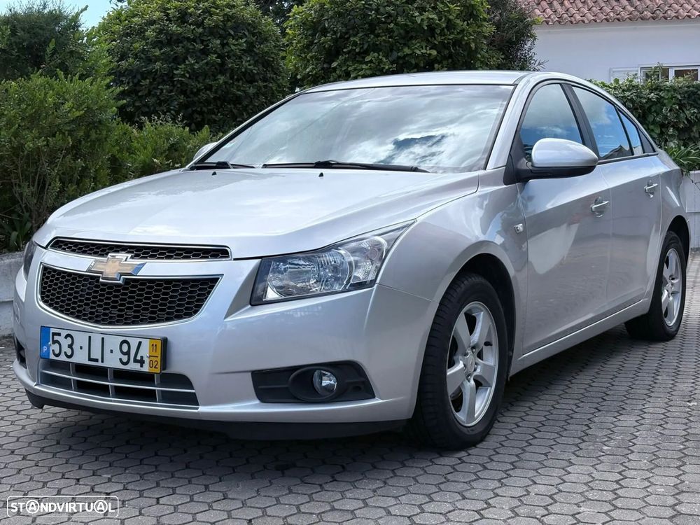 Chevrolet Cruze 1.6 LS - 11