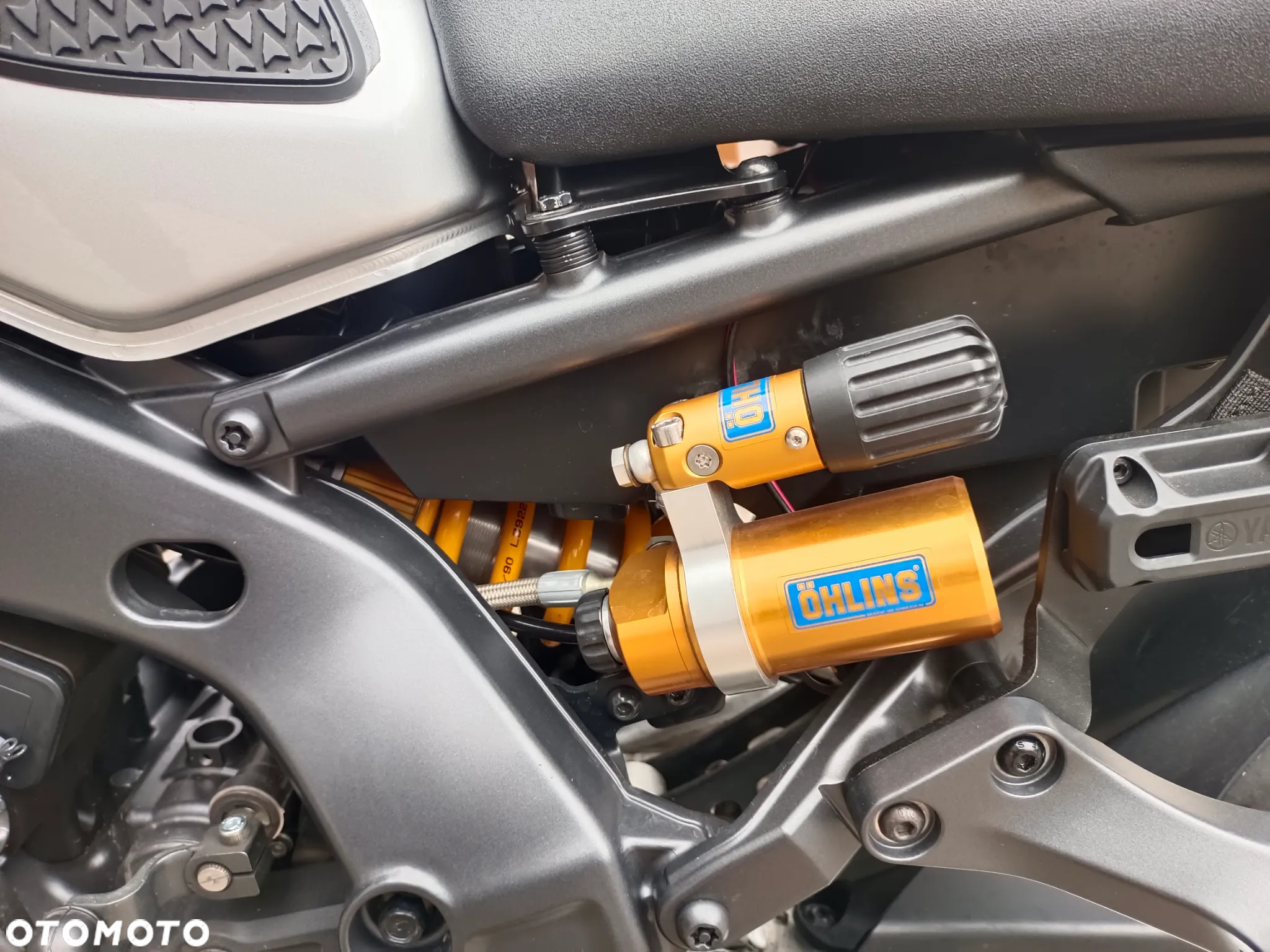 Yamaha MT - 12