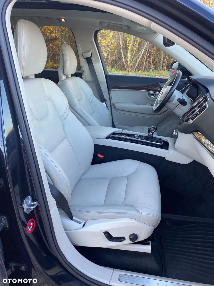 Volvo XC 90 T6 AWD Geartronic Momentum - 30