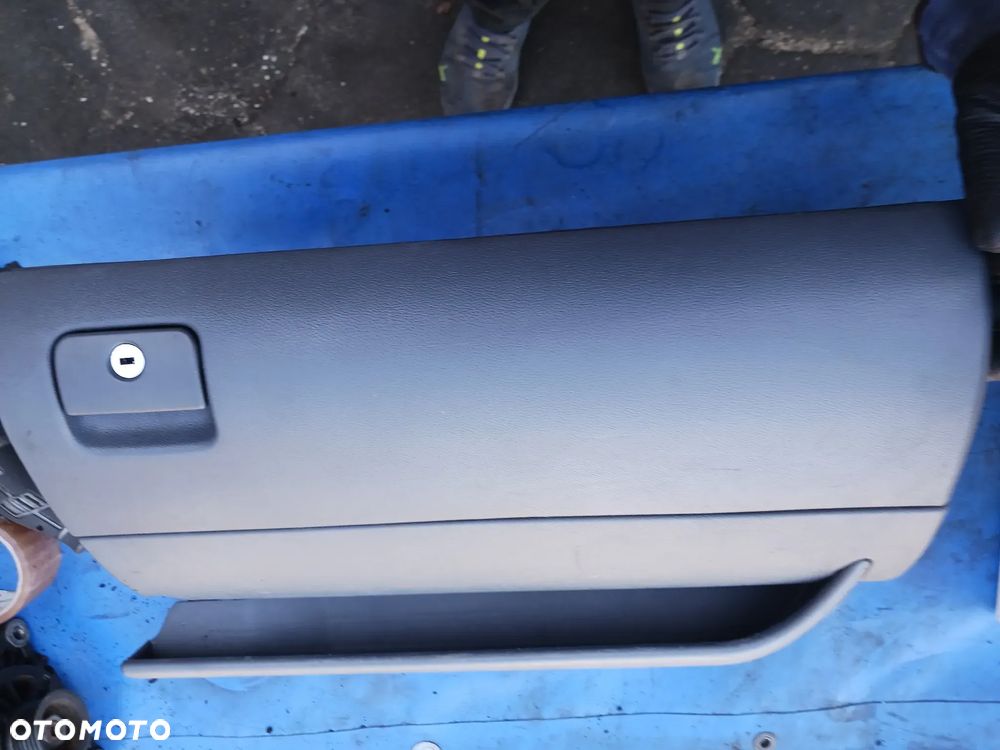 Schowek Pasażera Seat Leon Toledo szary ładny 1M1857103 - 2