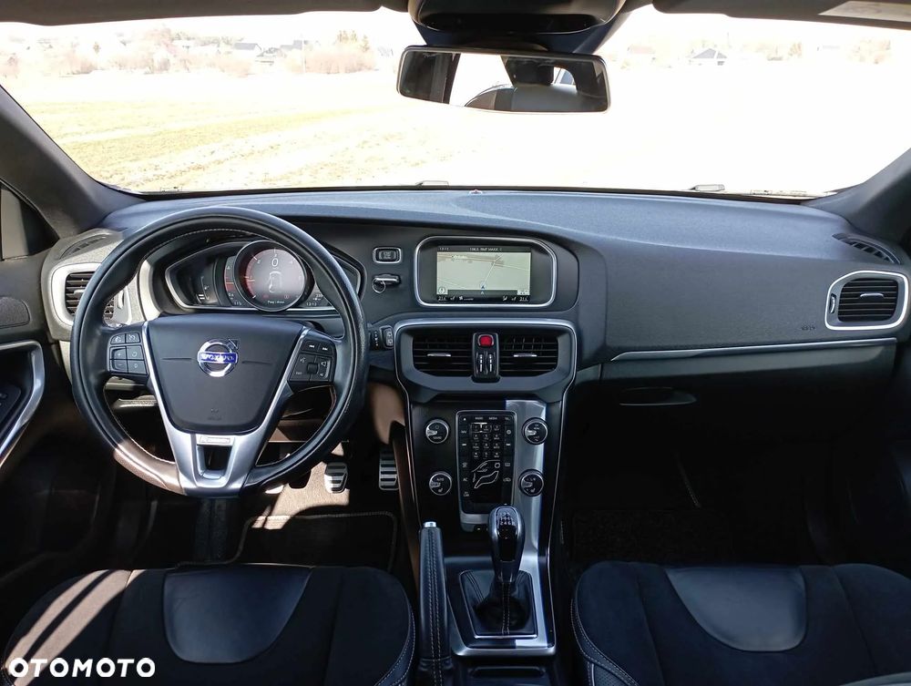 Volvo V40 D2 RDesign - 13