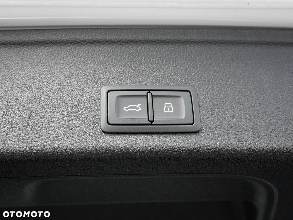 Audi A4 Avant 35 TFSI mHEV S tronic - 30