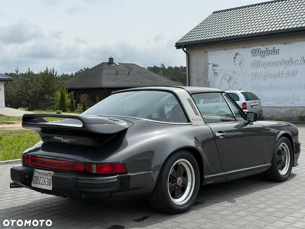 Porsche 911 - 11