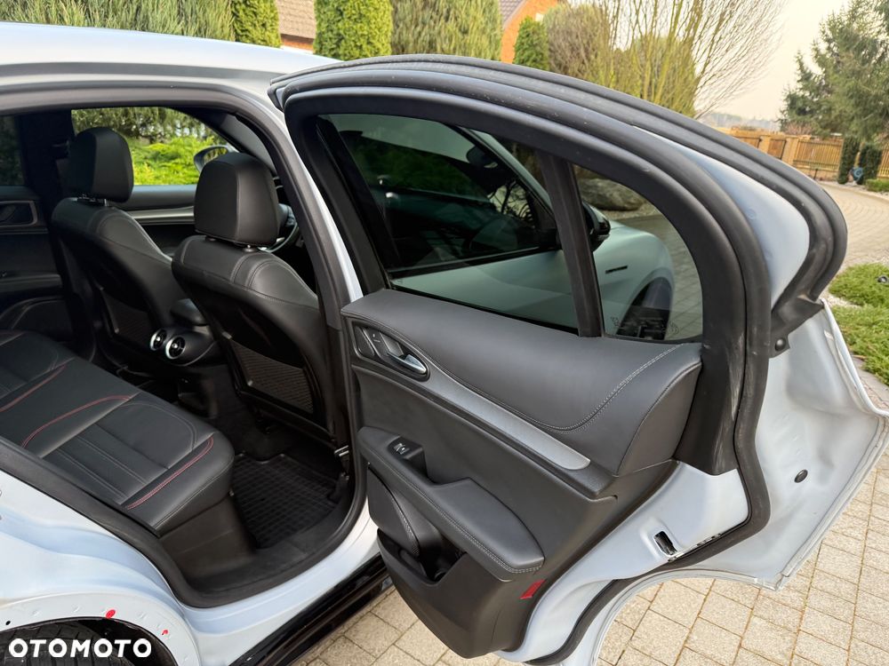 Alfa Romeo Stelvio 2.0 Turbo Competizione Q4 - 29