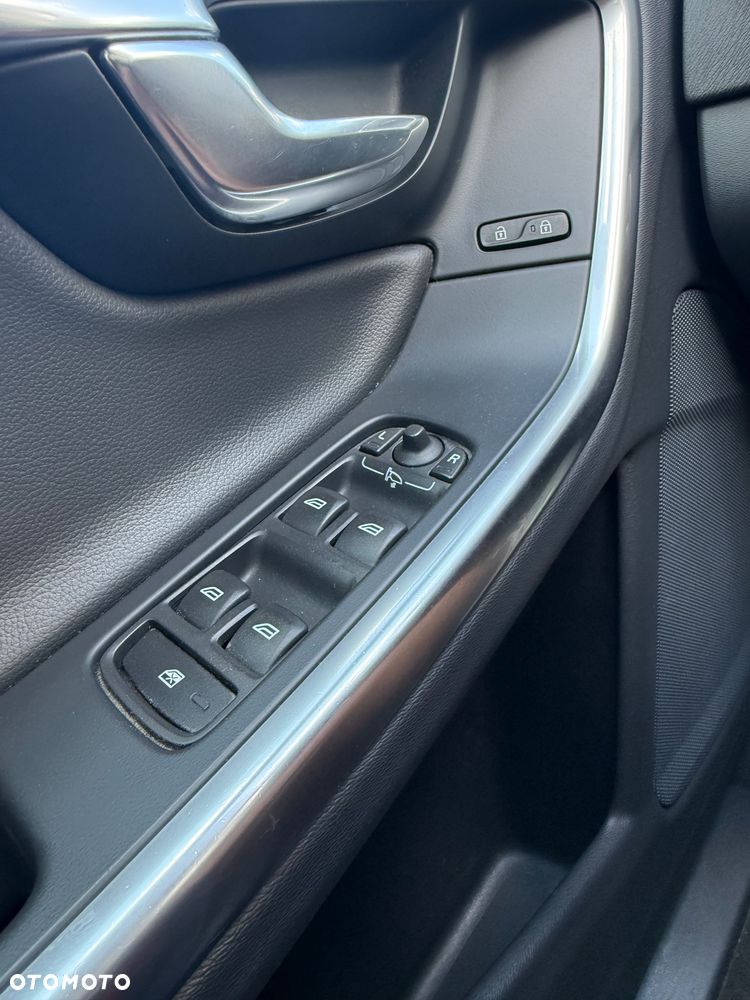 Volvo V60 T2 Geartronic Kinetic - 14